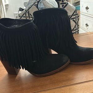 Frye fringe booties, slightly worn, black suede